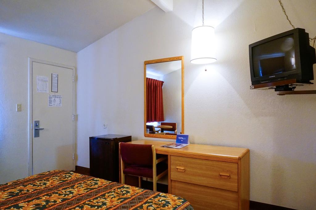 EZ 8 Motel San Jose II Buitenkant foto